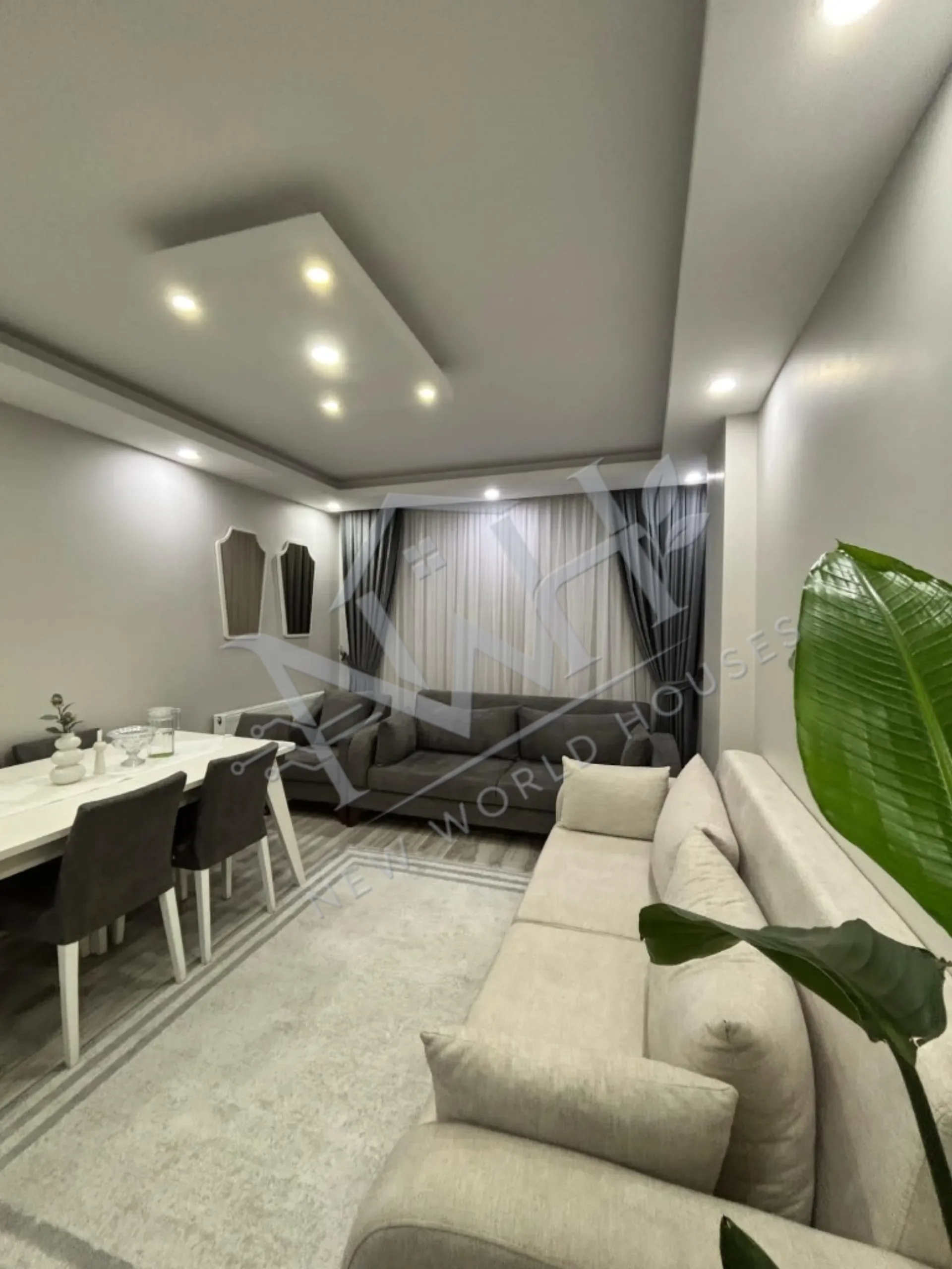 2+1 Apartment for Sale in a Central Location in Esenyurt