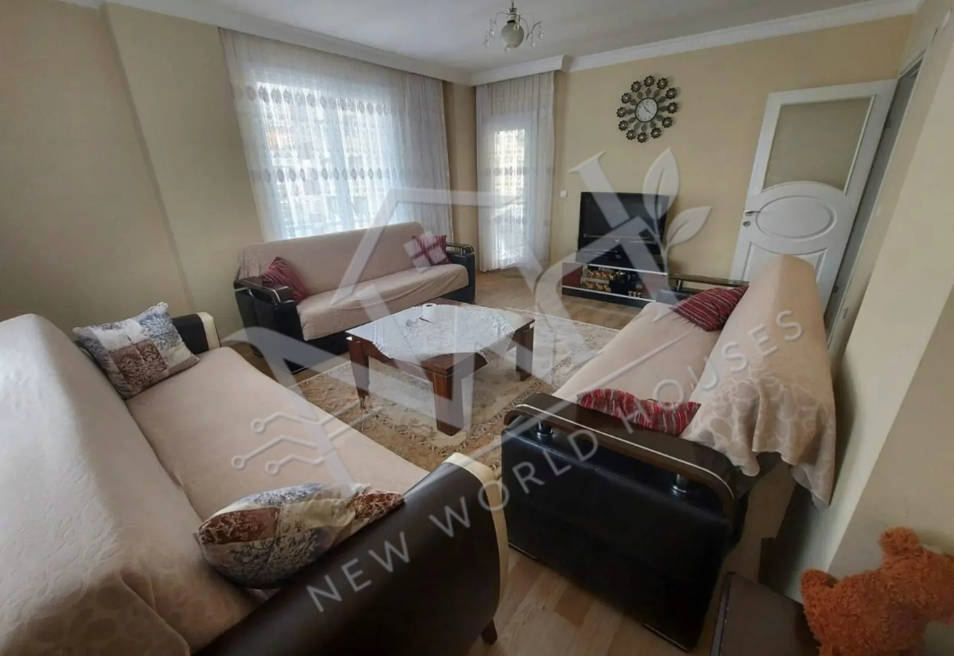 2+1 Apartment for Sale in Central Location in Pendik