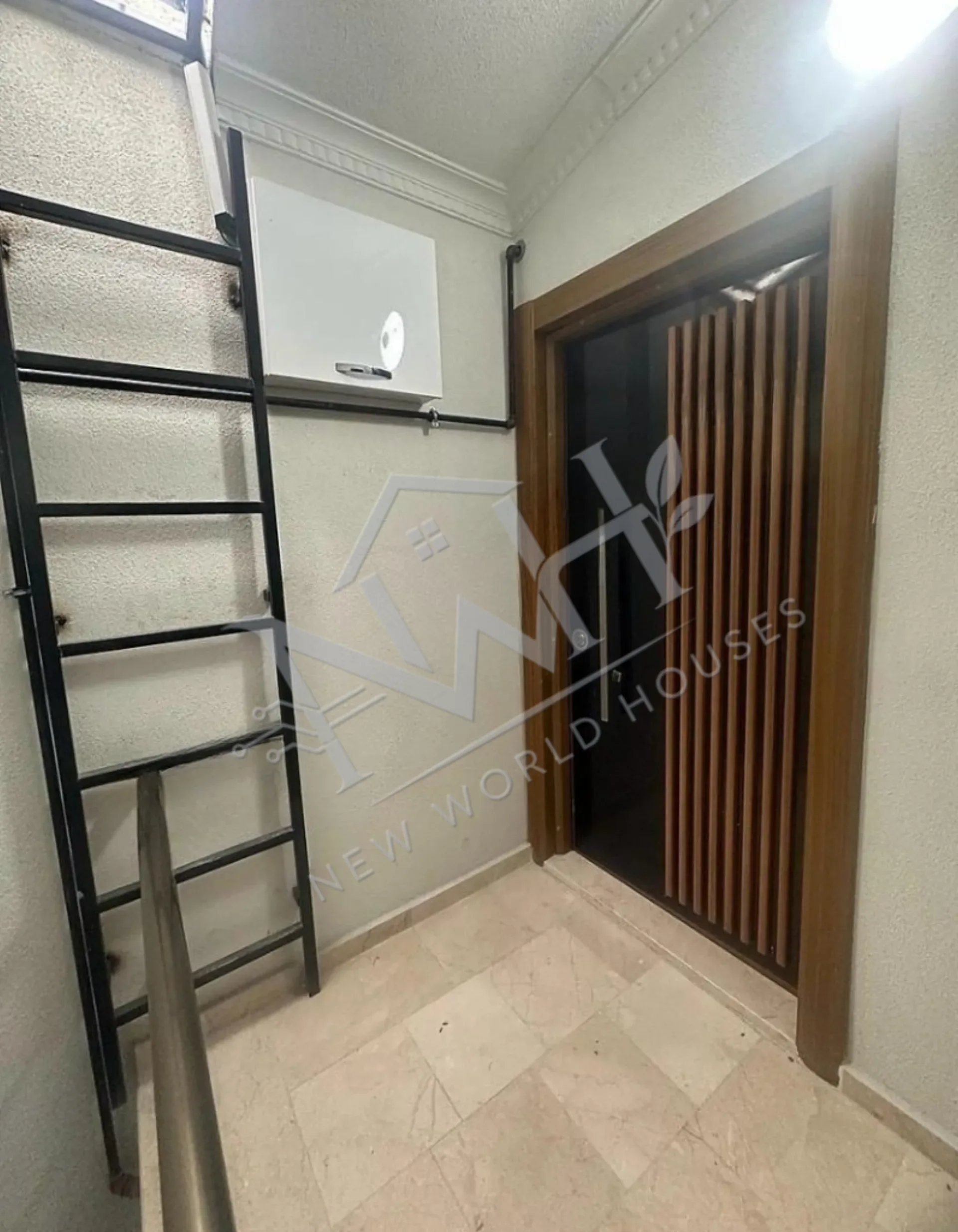 4+1 Duplex Apartment for Sale in Akşemsettin Neighborhood, Eyüpsultan