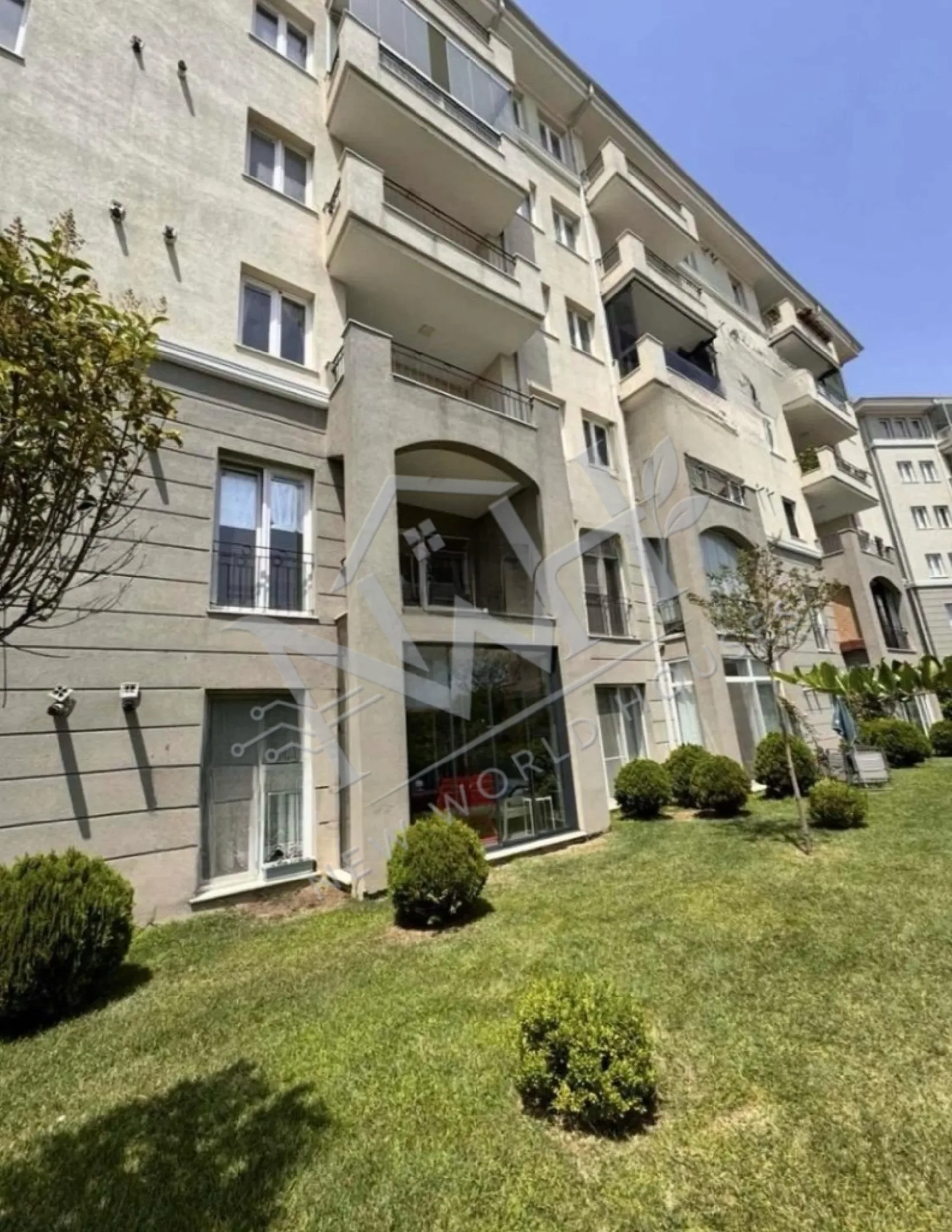 2+1 APARTMENT FOR SALE IN KALYON HOUSES, BEYLİKDÜZÜ, DENİZ İSTANBUL, WITH A VILLA-LIKE EXPERIENCE