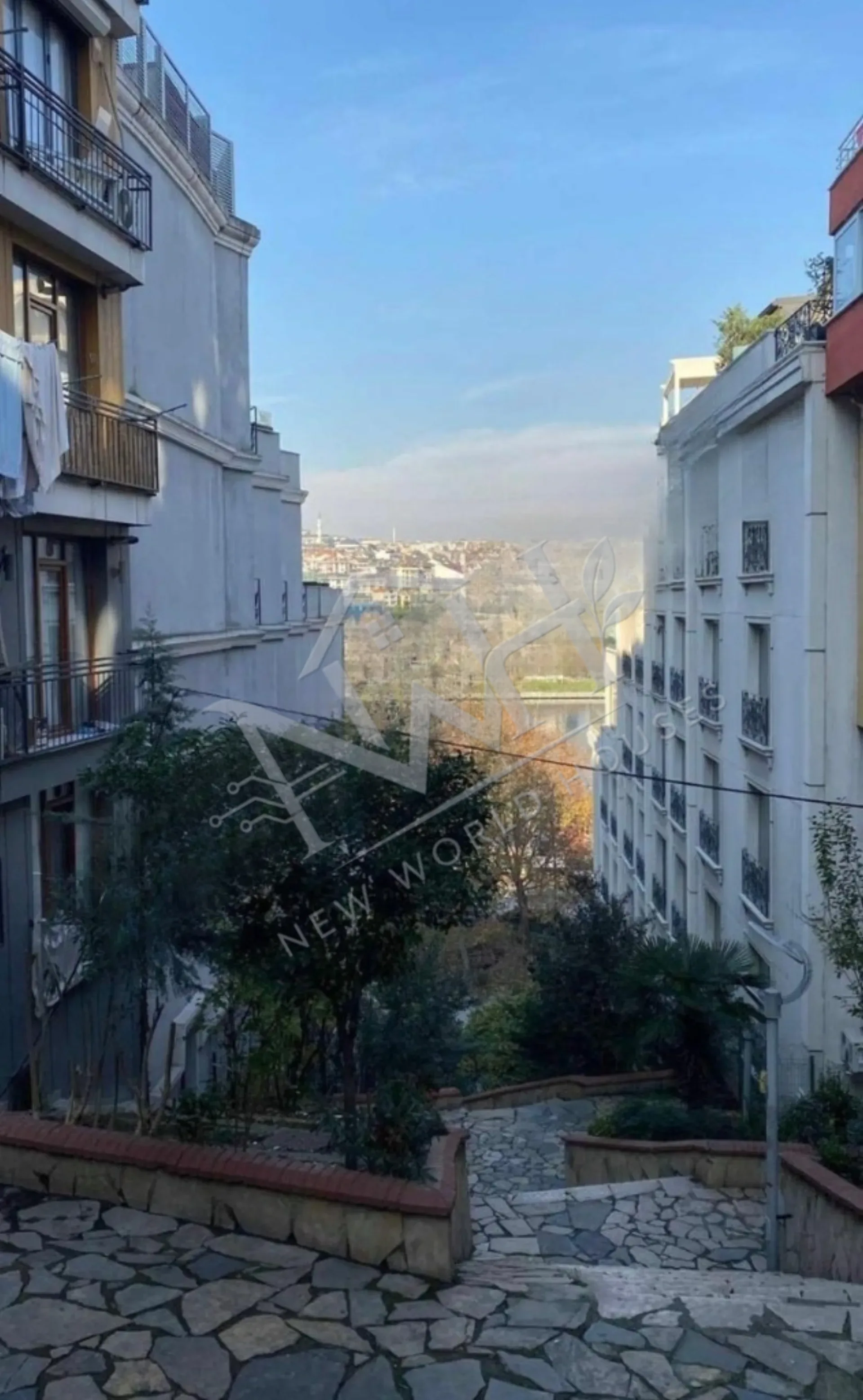 2+1 APARTMENT FOR SALE IN BEYOĞLU SÜTLÜCE, NEAR THE BEACH, WITH PARKING