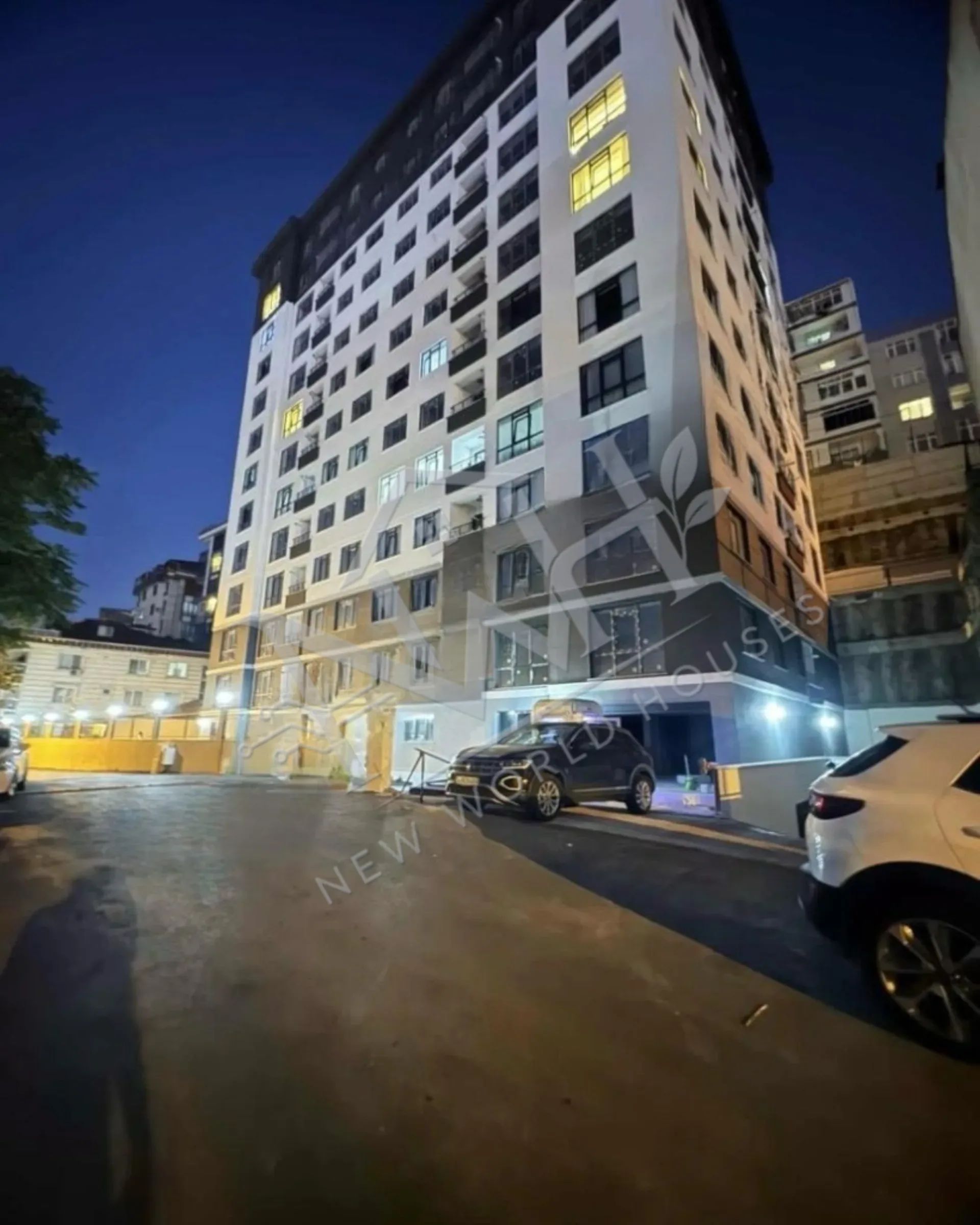 COMFOR 2+1 APARTMENT FOR SALE IN A GATED COMMUNITY IN EYÜPSULTAN