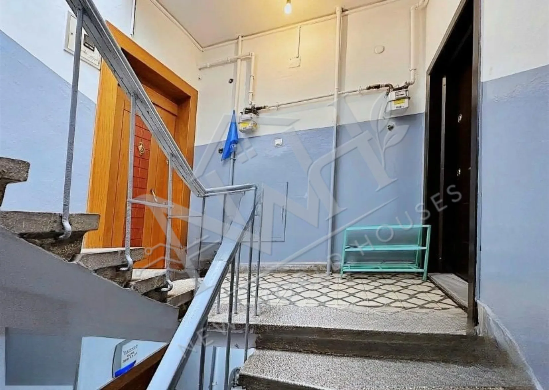 2+1 APARTMENT FOR SALE IN A HISTORIC BUILDING IN BEYOĞLU WITH SEA VIEW