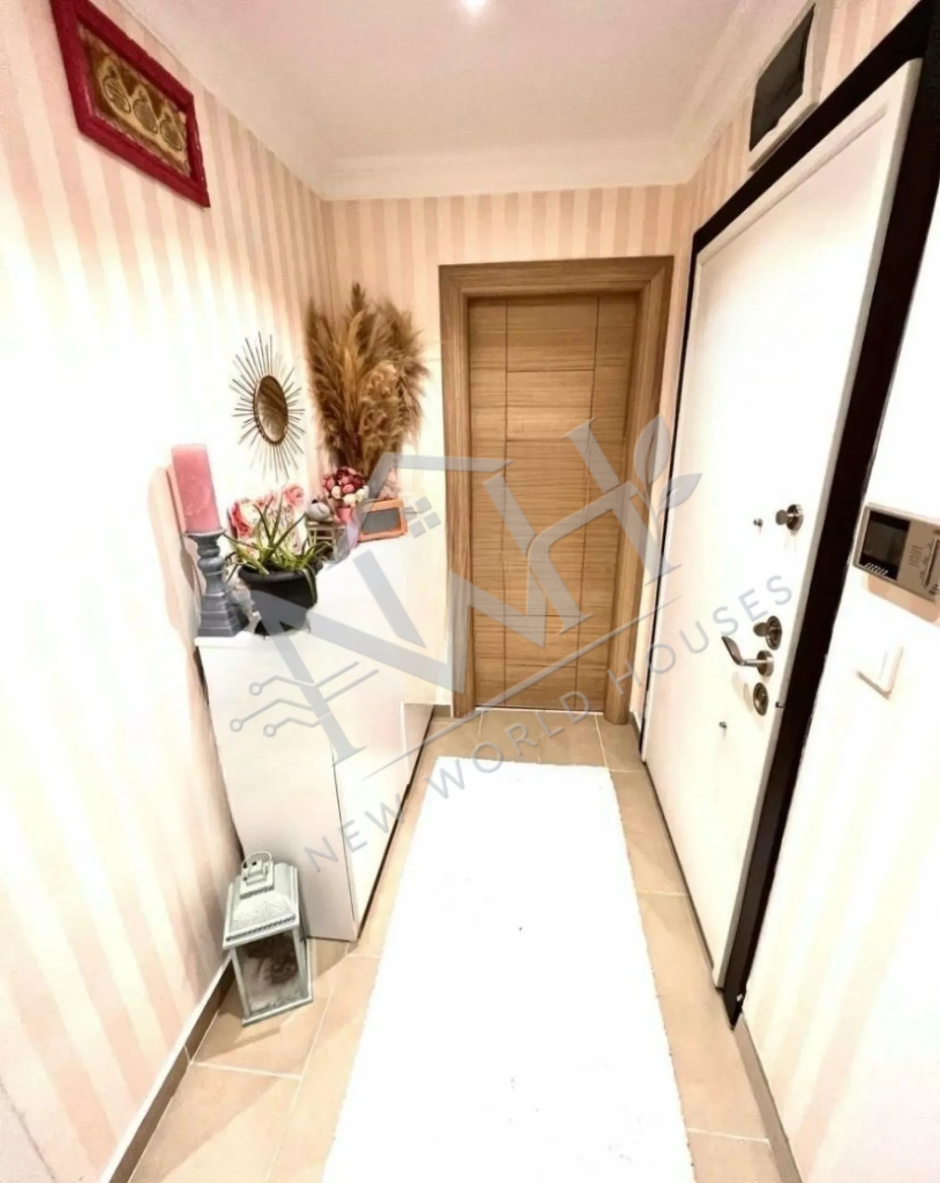 2+1 APARTMENT FOR SALE IN A BOUTIQUE COMPLEX WITH A SWIMMING POOL IN BEYLİKDÜZÜ.