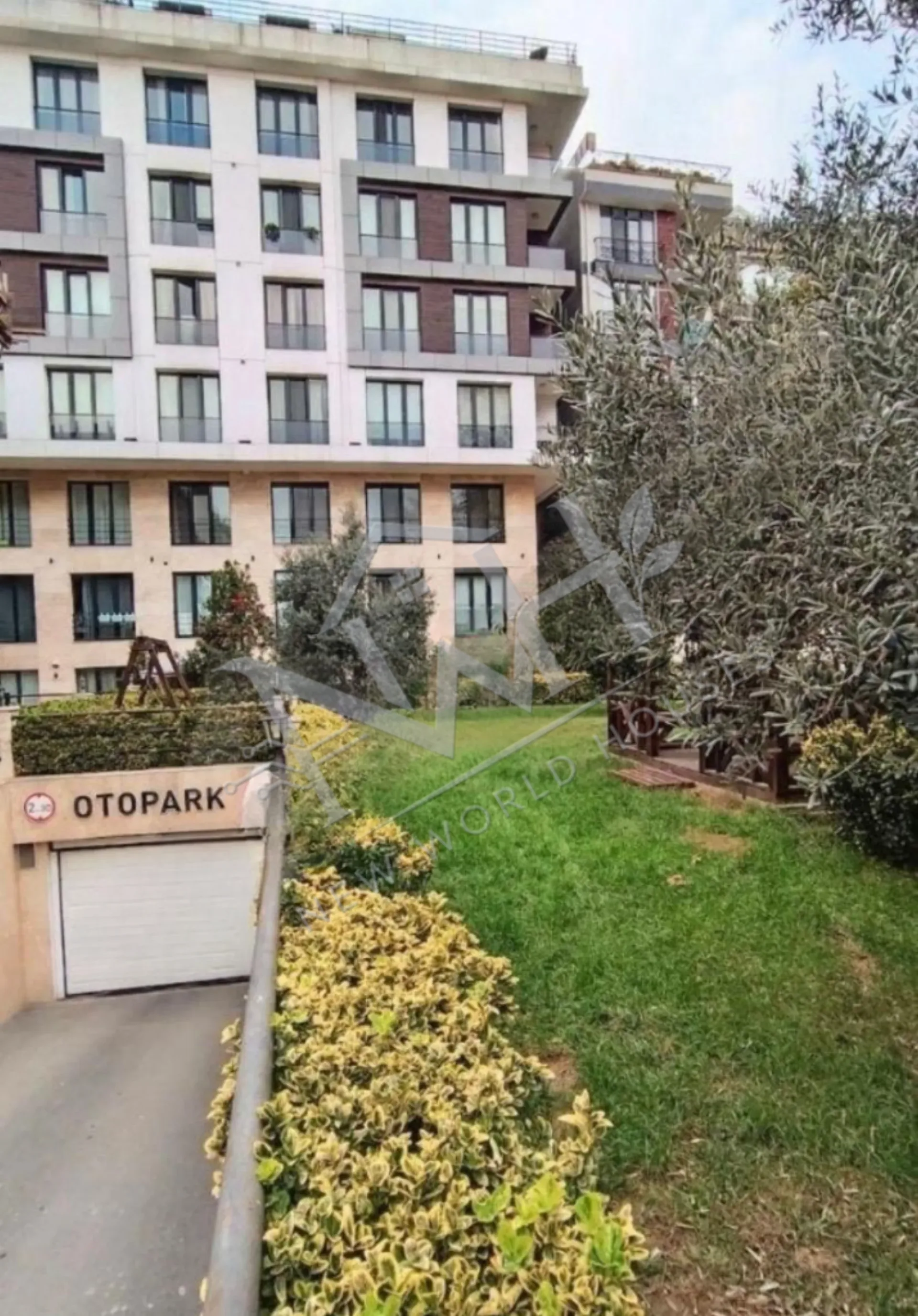 LUXURY APARTMENT FOR SALE IN A COMPLEX WITH A SWIMMING POOL AND PARKING IN ŞİŞLİ – HIGH INVESTMENT P