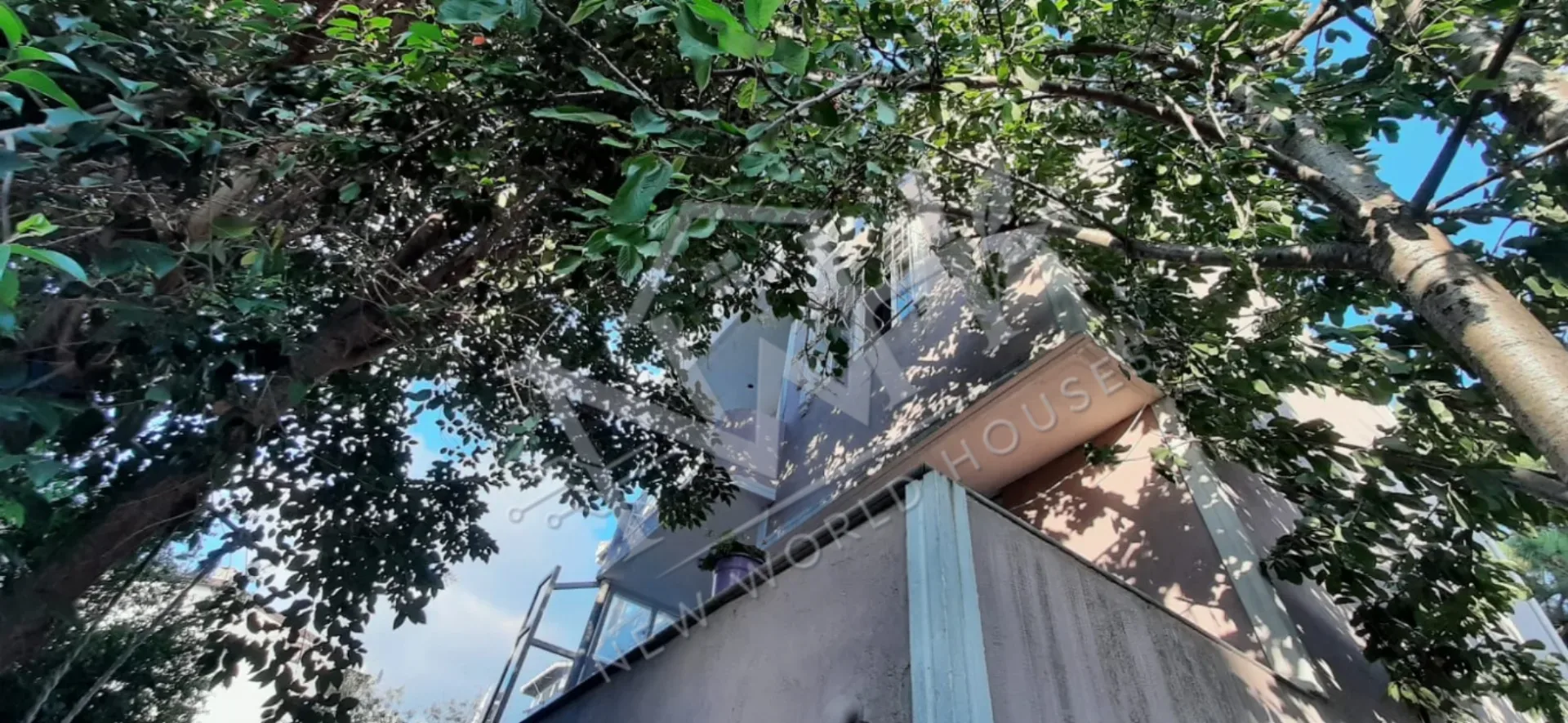 THREE-STORY CORNER VILLA FOR SALE IN BEYLİKDÜZÜ WITH SEA VIEW – PRIVATE GARDEN | INVESTMENT OPPORTUN