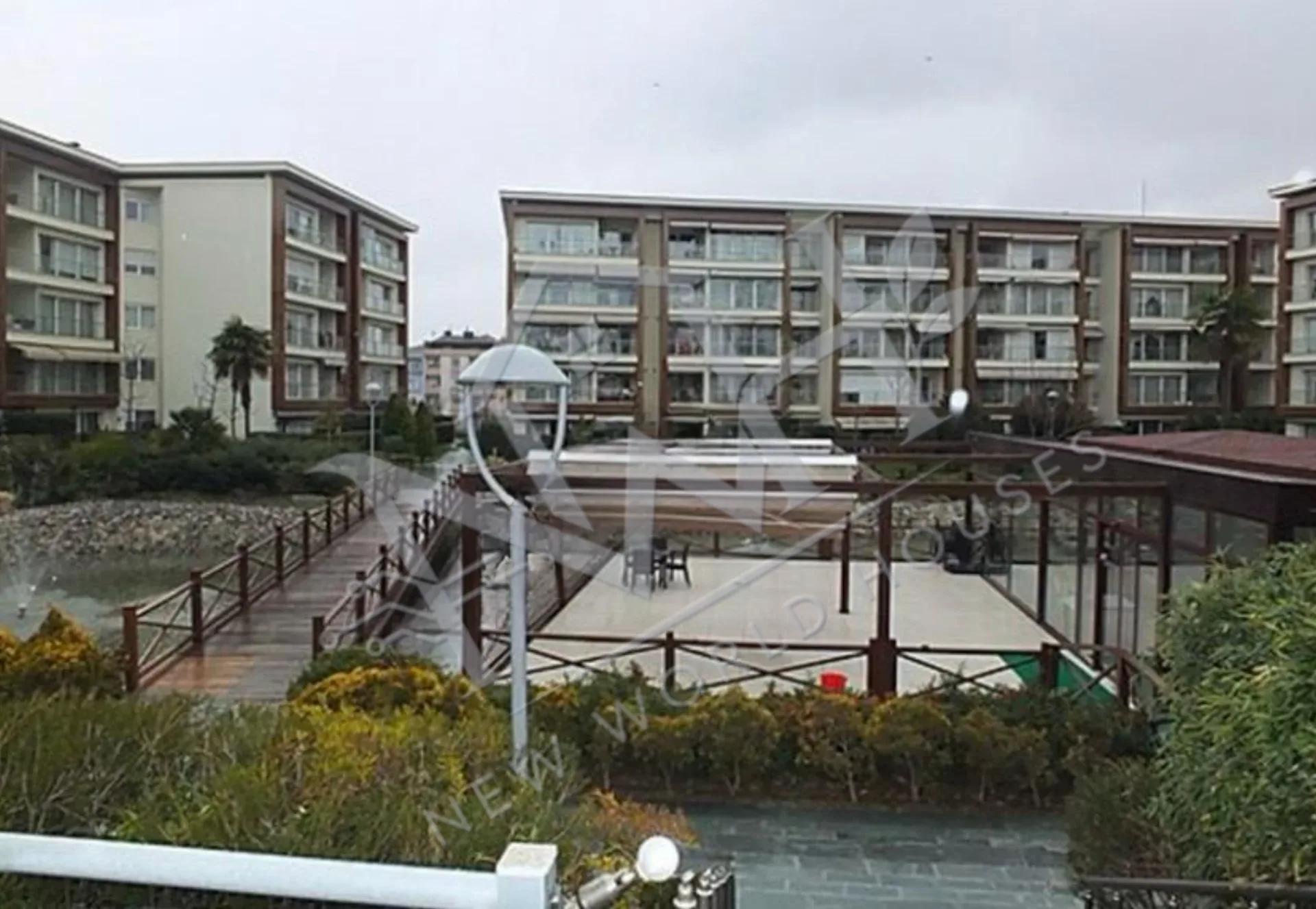 LUXURY 2+1 APARTMENT FOR SALE IN ISTANBUL – RESIDENCE WITH POOL & SECURITY | BAHCELIEVLER