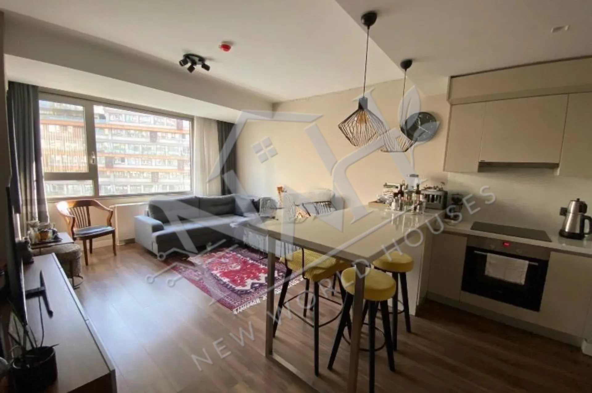 ZEYTINBURNU POOL VIEW 2+1 LUXURY APARTMENT