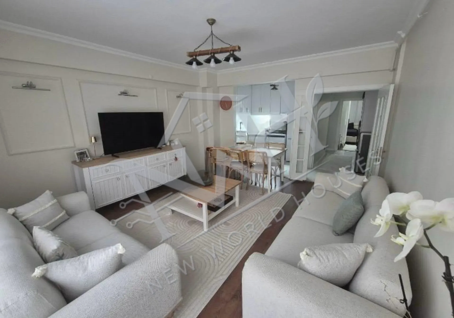 RENOVATED APARTMENT FOR SALE IN CIHANGIR – WALK TO TAKSIM & KABATAŞ | PRIME LOCATION