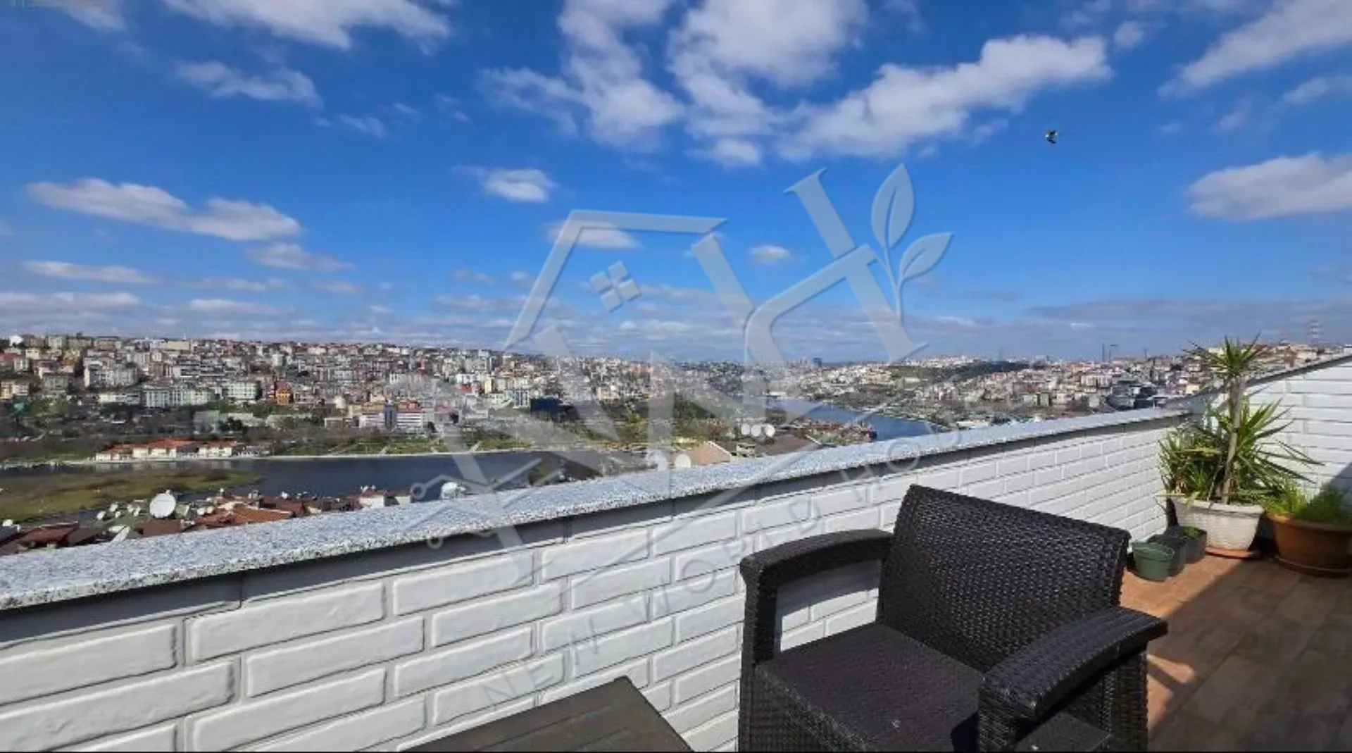 PANORAMIC SEA VIEW DUPLEX IN CENTRAL ISTANBUL