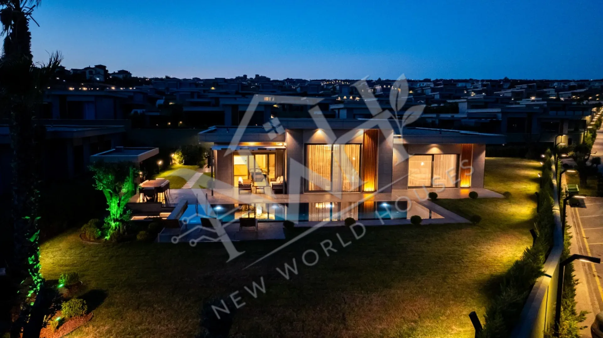 LUXURY DETACHED VILLAS WITH PRIVATE POOLS IN BÜYÜKÇEKMECE