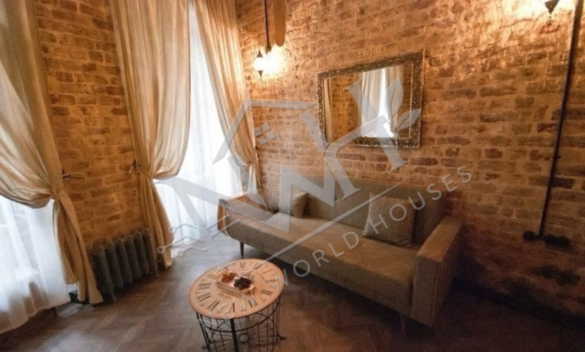 HISTORIC 1+1 APARTMENT IN THE HEART OF BEYOGLU – PRIME INVESTMENT OPPORTUNITY