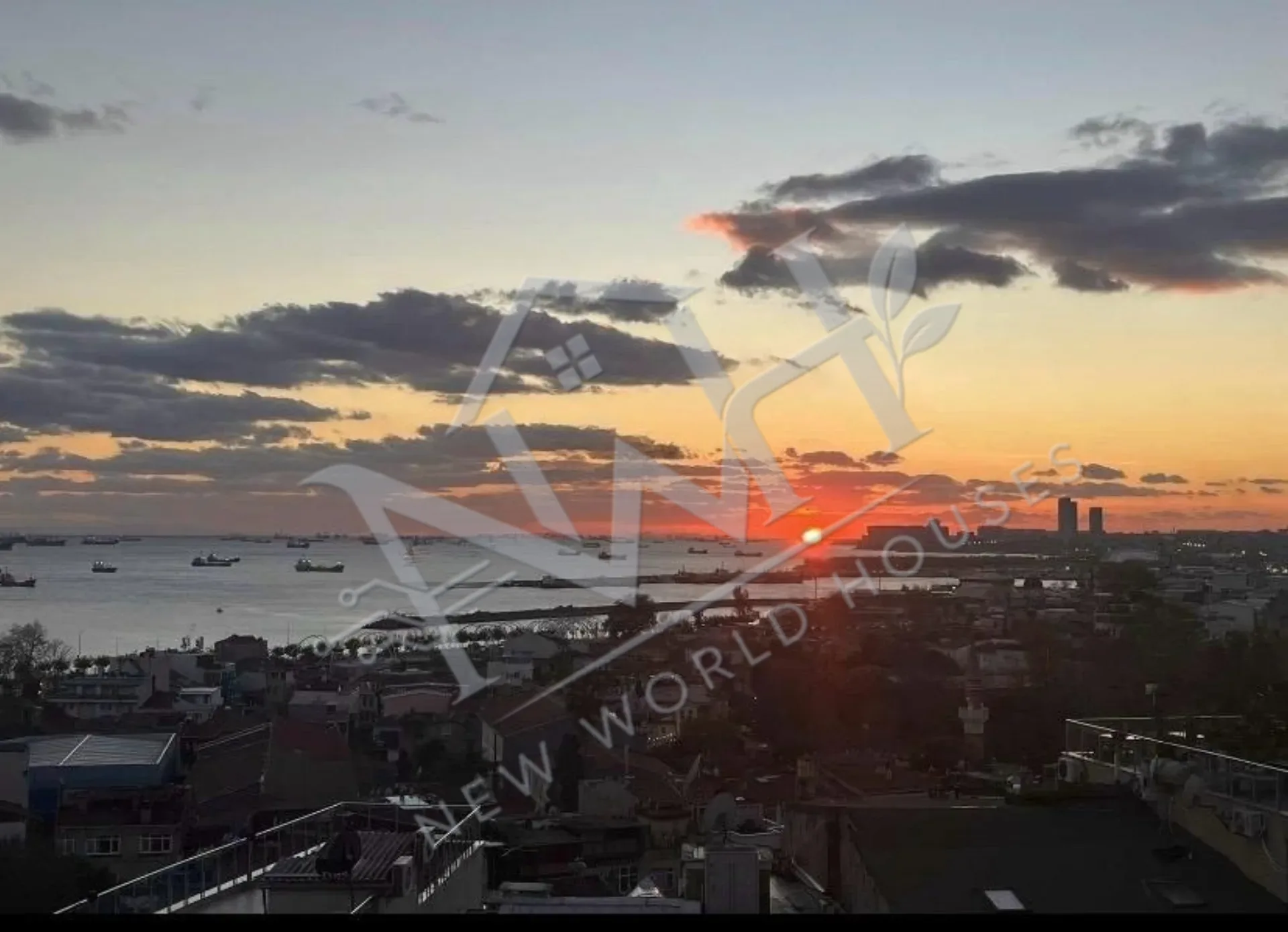 FULL SEA VIEW 2+1 APARTMENT IN THE HEART OF SULTANAHMET