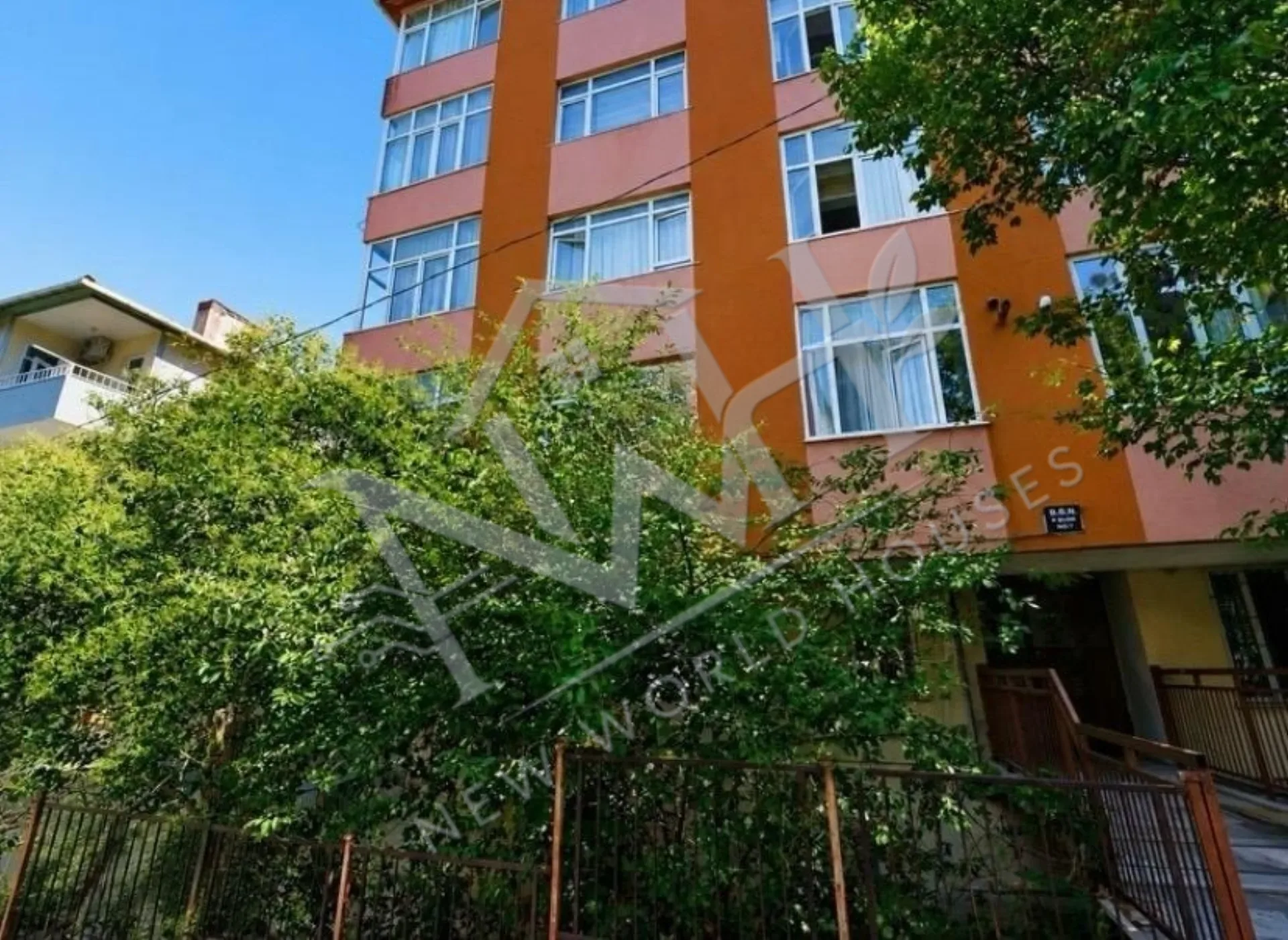 SPACIOUS 2+1 APARTMENT WITH PANORAMIC VIEWS – PRIME INVESTMENT OPPORTUNITY
