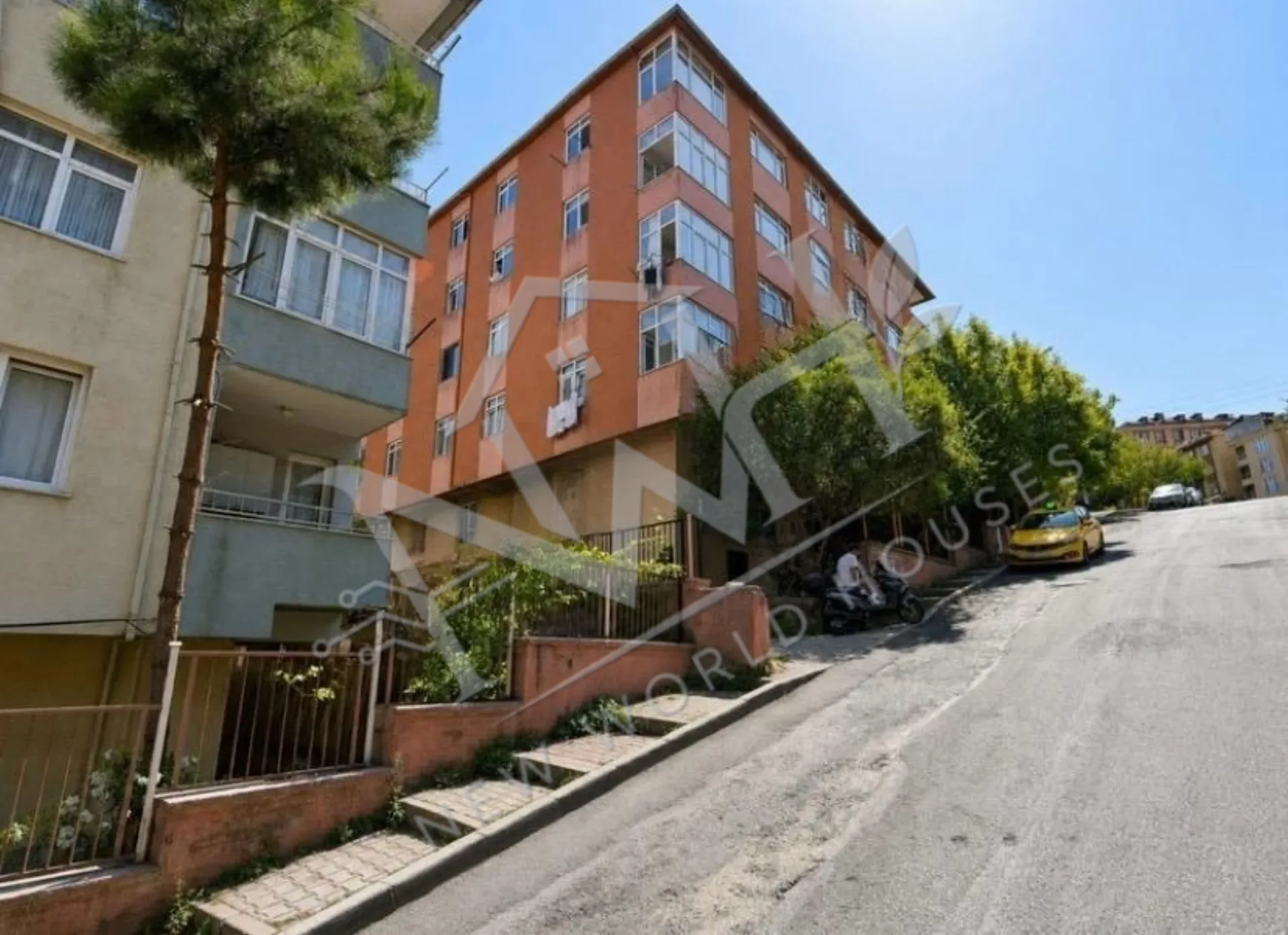 SPACIOUS 2+1 APARTMENT WITH PANORAMIC VIEWS – PRIME INVESTMENT OPPORTUNITY