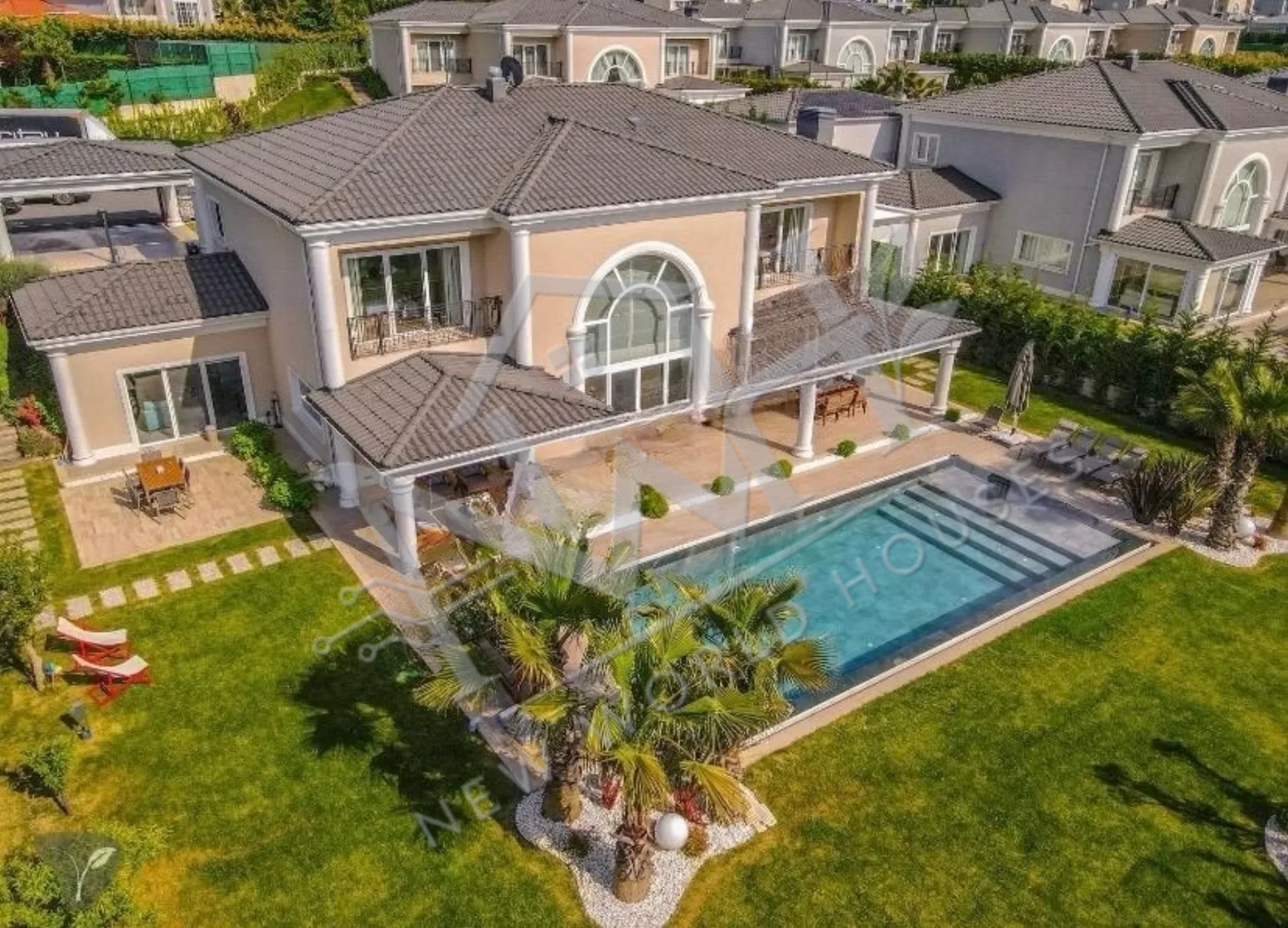 EXCLUSIVE 5+1 LUXURY VILLA WITH PRIVATE POOL – ALKENT 2000, BÜYÜKÇEKMECE