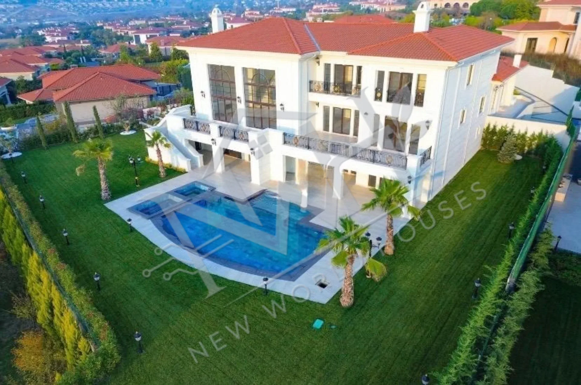 Luxury Tuscany Mansion with Sea & Lake Views