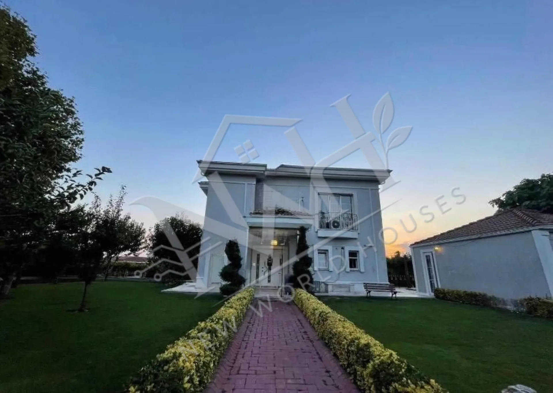 LUXURY PRINCESS VILLA WITH PRIVATE POOL & LAKE VIEW – ALKENT 2000 TULIPA VILLAS