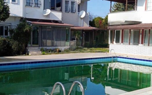 4+1 Villa for Sale in Silivri