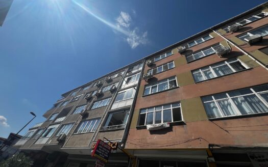 2+1 Apartment for Sale in a Central Location in Fatih