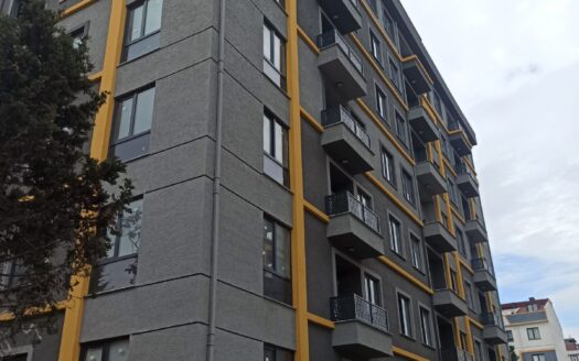 3+1 Apartment for Sale in a Complex with a Pool