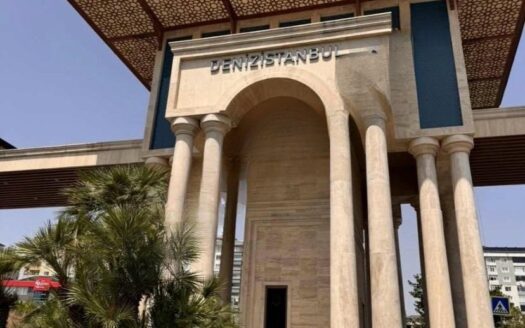 2+1 Apartment for Sale in Beylikduzu Deniz Istanbul | Villa Concept & Pool View