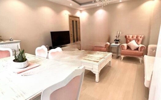 2+1 Apartment for Sale in Beylikduzu Istanbul | Complex with Swimming Pool