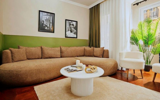LICENSED AIRBNB BUILDING FOR SALE IN BEYOĞLU – 5 FLOORS | FULLY FURNISHED | HIGH ROI INVESTMENT