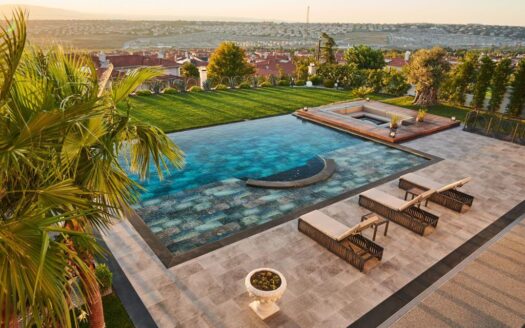 Prestigious 7+2 Detached Villa with Private Pool in Büyükçekmece, Istanbul