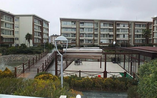 LUXURY 2+1 APARTMENT FOR SALE IN ISTANBUL – RESIDENCE WITH POOL & SECURITY | BAHCELIEVLER