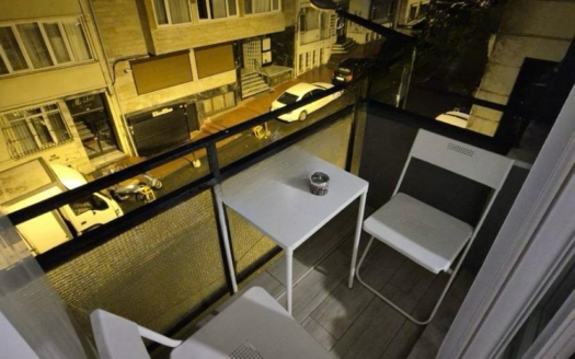 RENOVATED APARTMENT FOR SALE IN CIHANGIR – WALK TO TAKSIM & KABATAŞ | PRIME LOCATION