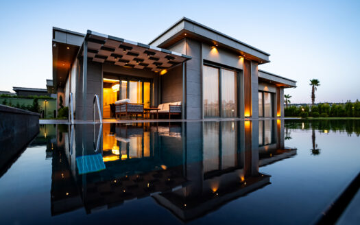 LUXURY DETACHED VILLAS WITH PRIVATE POOLS IN BÜYÜKÇEKMECE