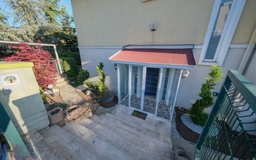 EXCLUSIVE 3+1 VILLA WITH 650 m² PRIVATE GARDEN – AKFIRAT EVLERİ