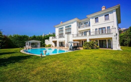 EXCLUSIVE TUSCANY MANSION IN PELICAN HILL – ULTRA LUXURY PRIVATE ESTATE